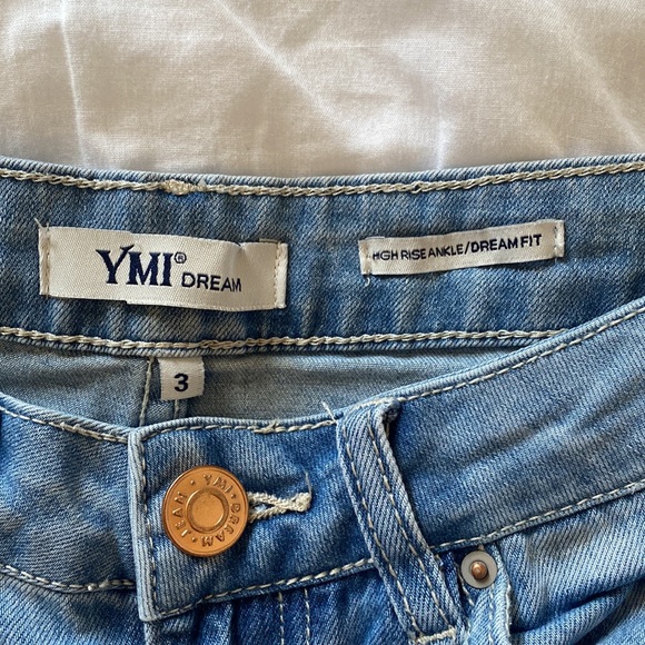 YMI Jeans - Picture 4 of 4